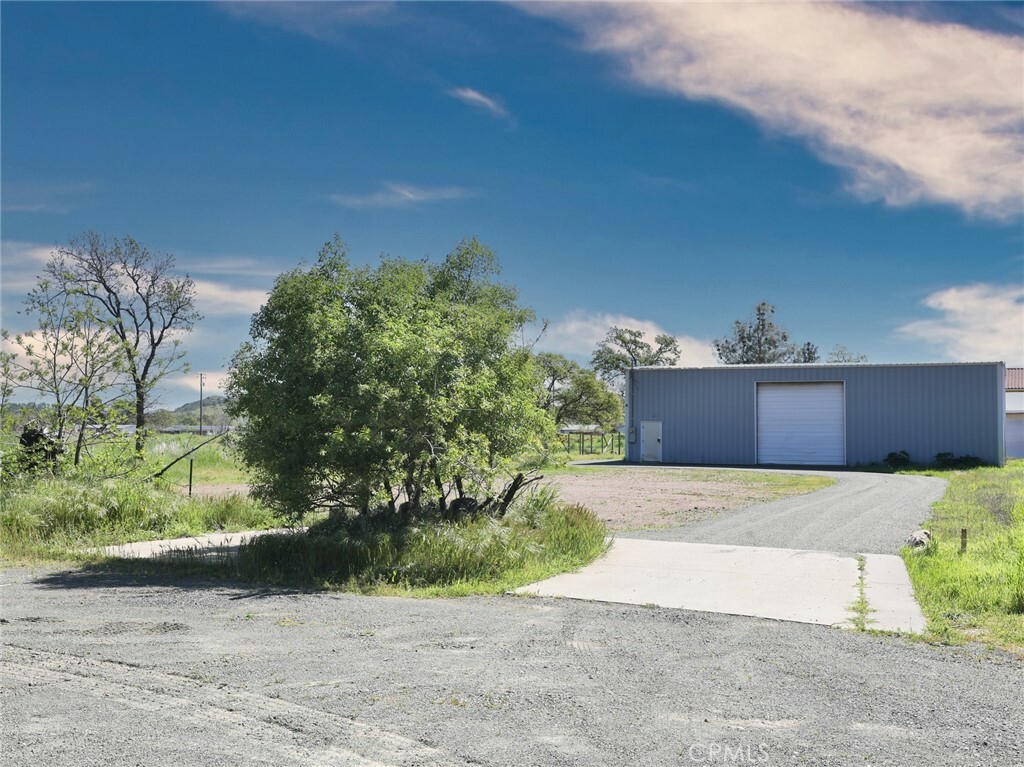 Property Photo: 21065 Park Avenue CA 95461