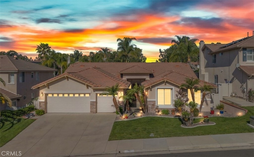 Property Photo: 43959 Larino Court CA 92592