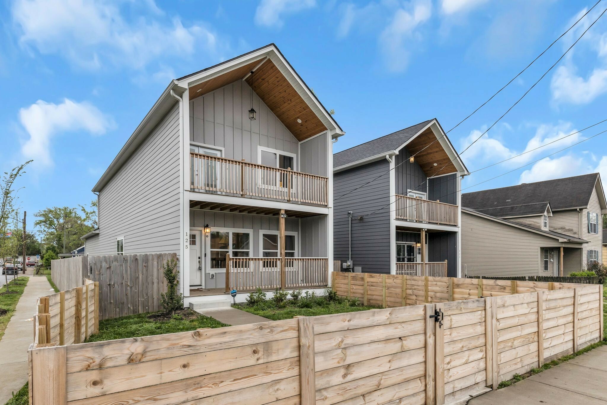 Property Photo: 125 Lewis St TN 37210