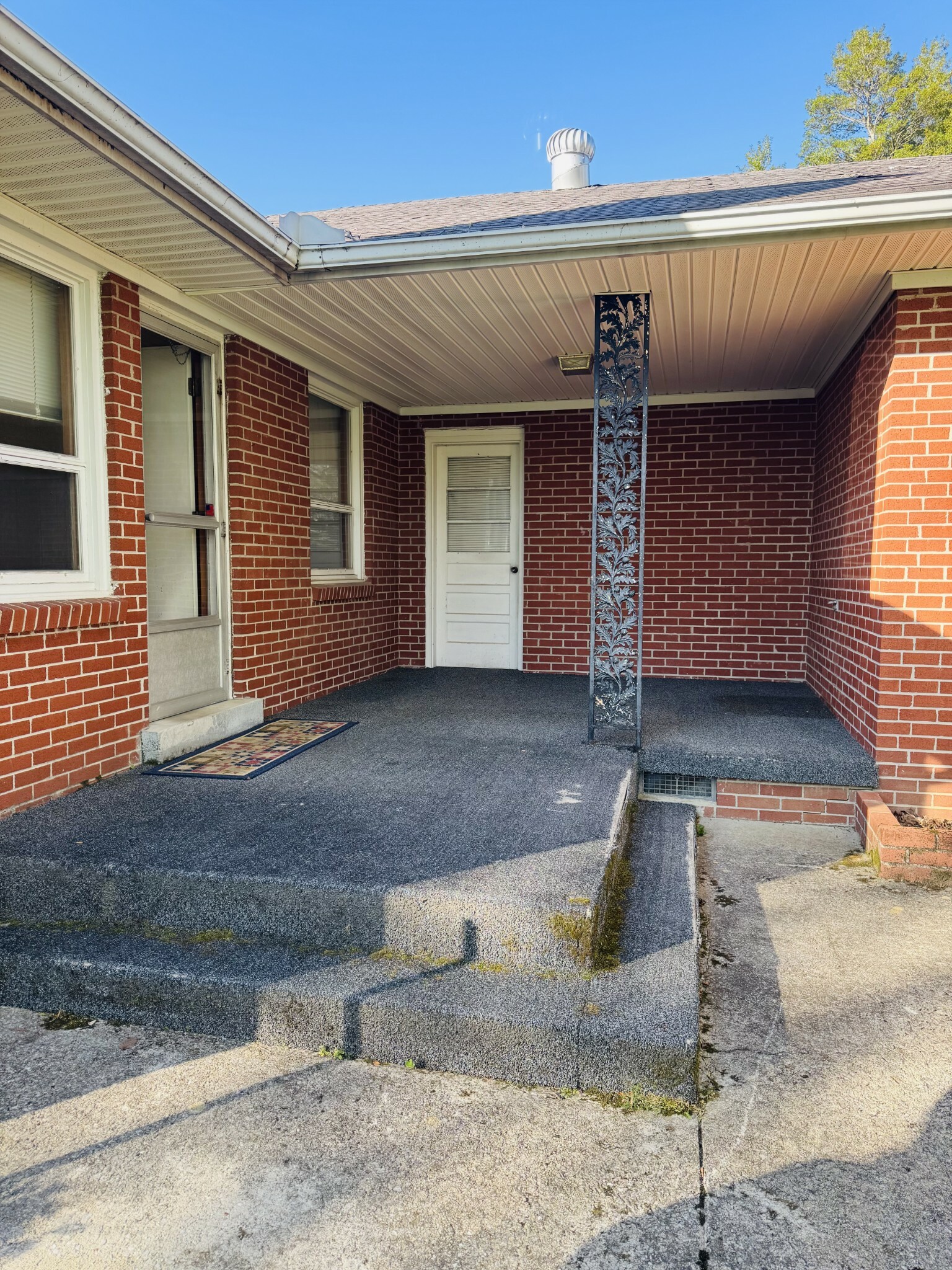 Property Photo: 2719 Murfreesboro Hwy TN 37355
