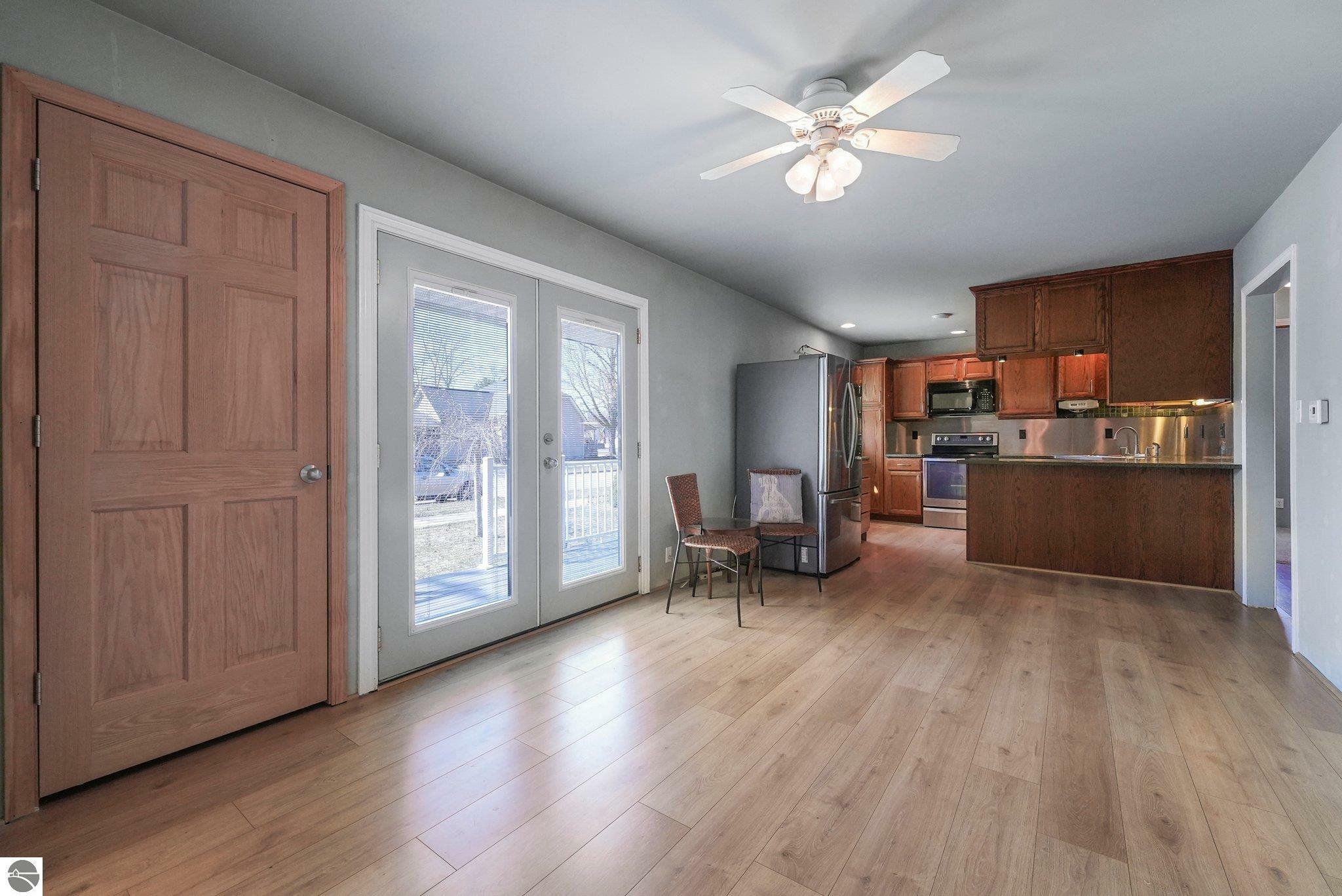 Property Photo:  611 Wadsworth Street  MI 49684 