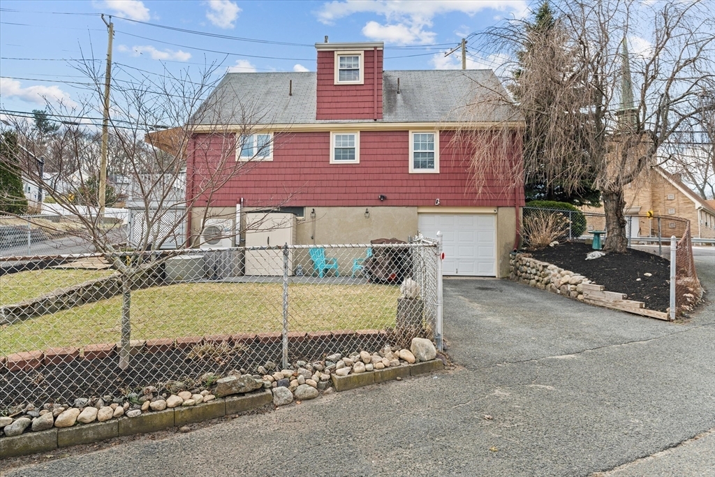 Property Photo:  215 Lynnfield St  MA 01904 