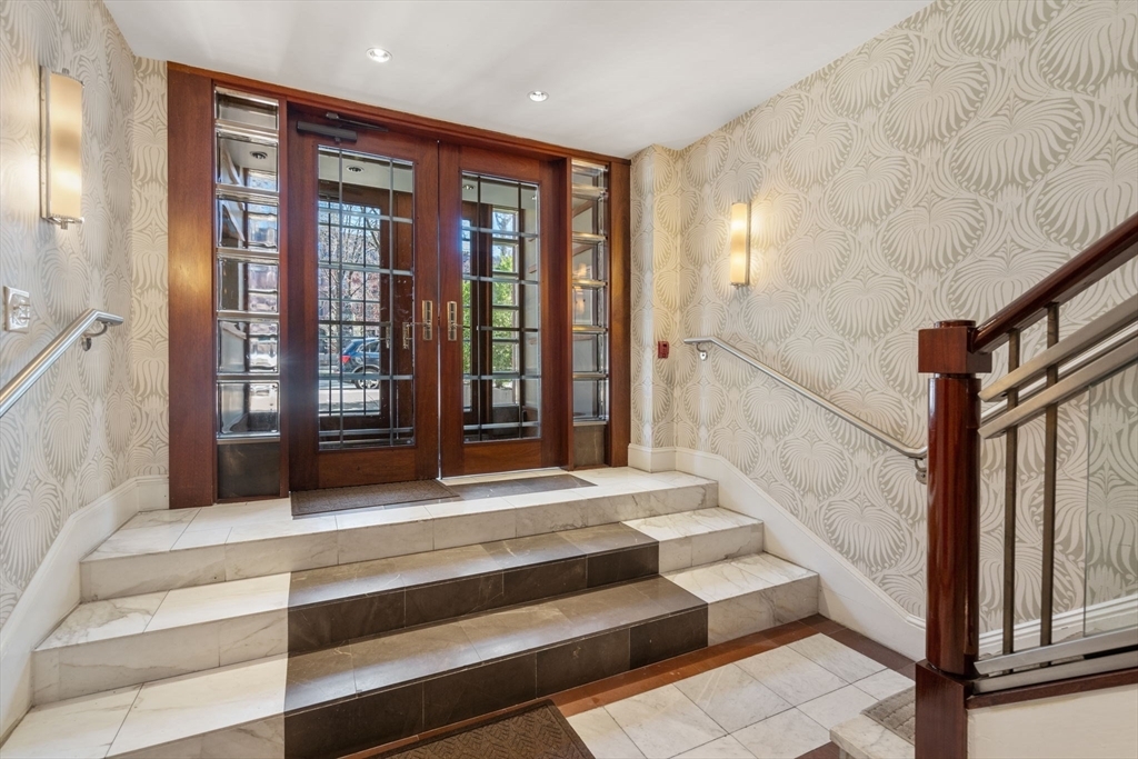 Property Photo: 113 Commonwealth Ave 3 MA 02116