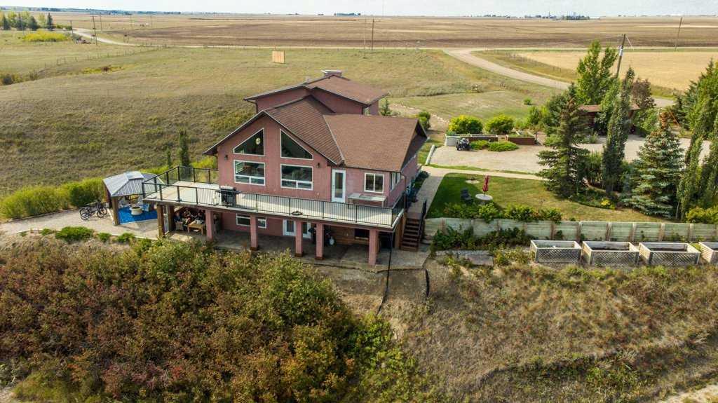 Property Photo:  255075 Township Road 215A  AB T0J 0M0 
