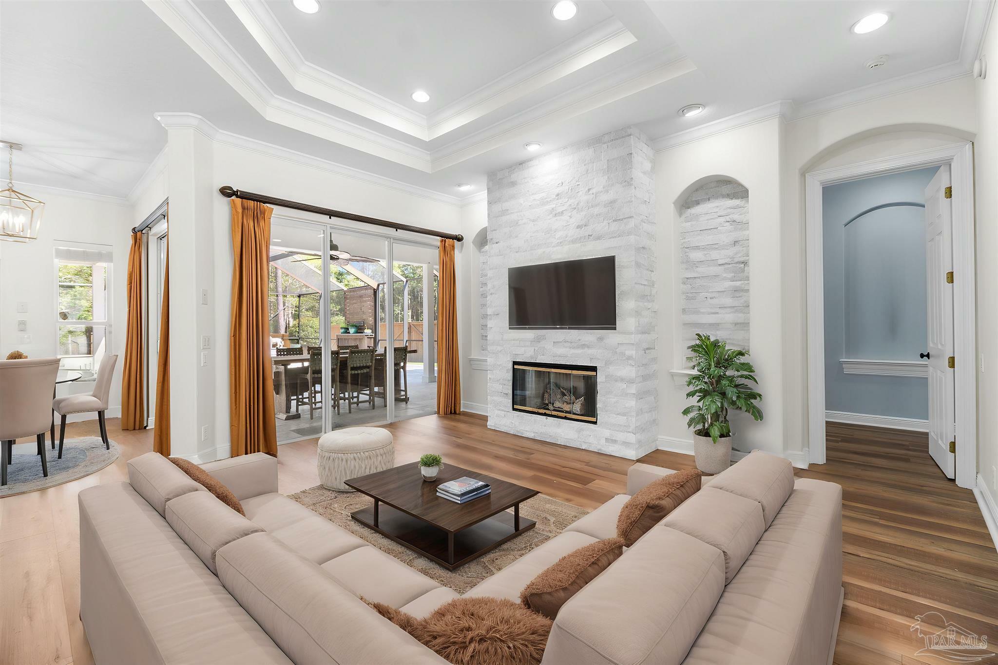 Property Photo: 1370 Dubose Rd FL 32563