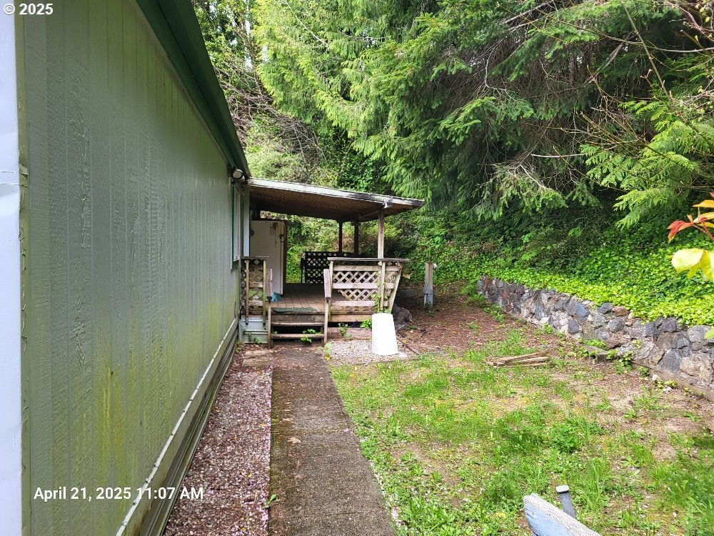Property Photo: 1050 N Cedar Point Rd OR 97423