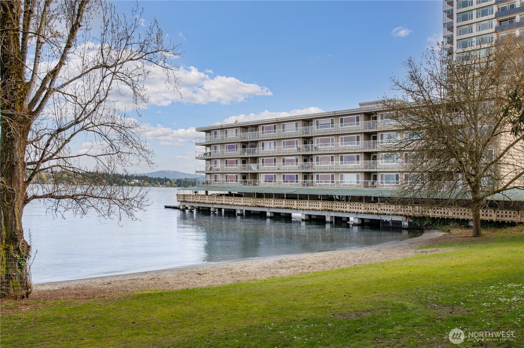 Property Photo: 1800 43rd Avenue E 401 WA 98112