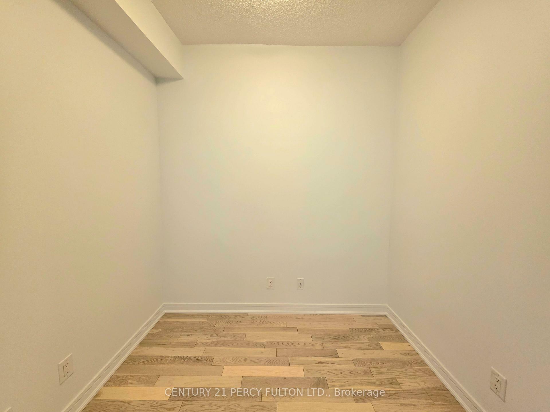 Property Photo: 9201 Yonge Street 618 ON L4C 1H9
