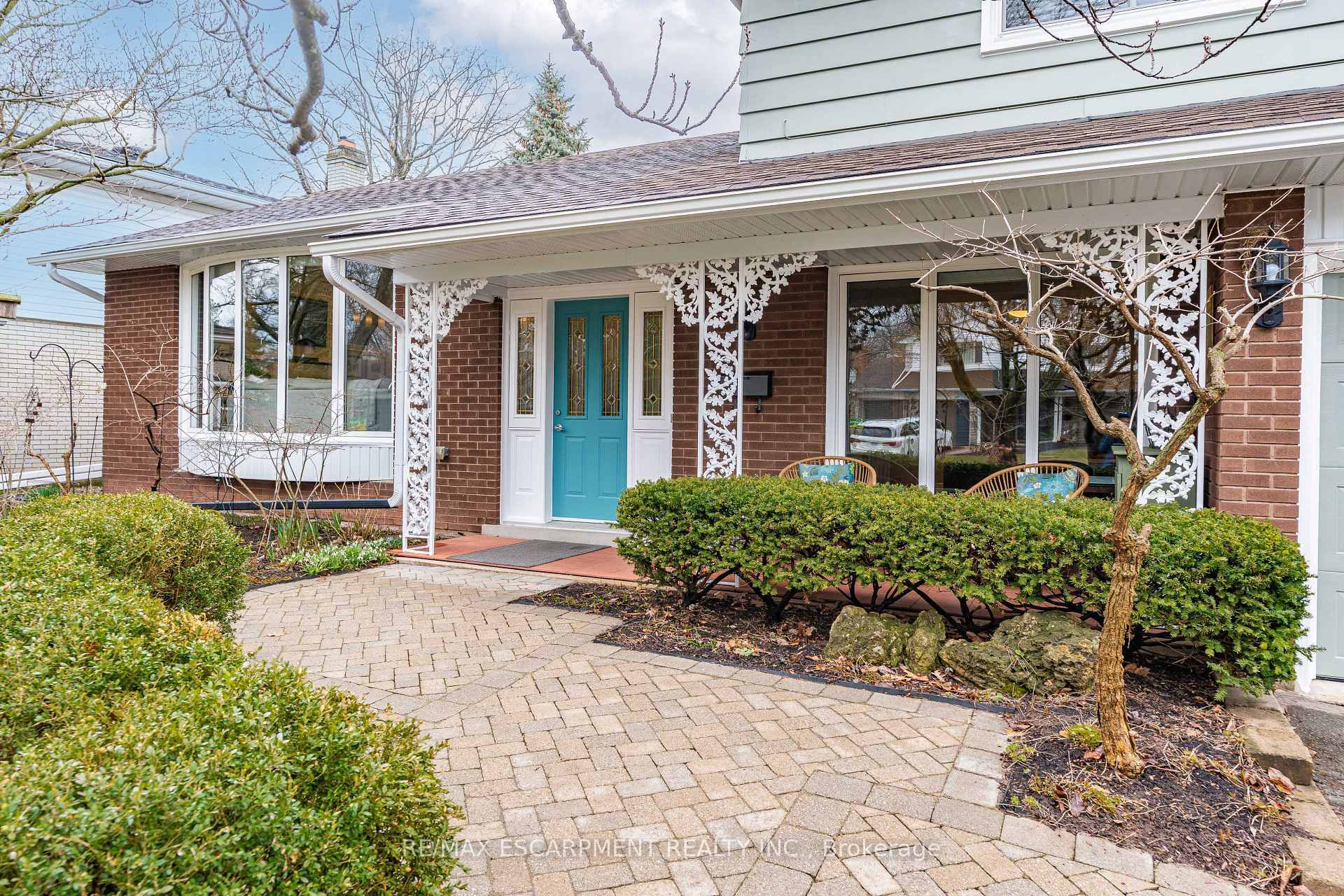 Property Photo: 5111 Bayfield Crescent ON L7L 3J5