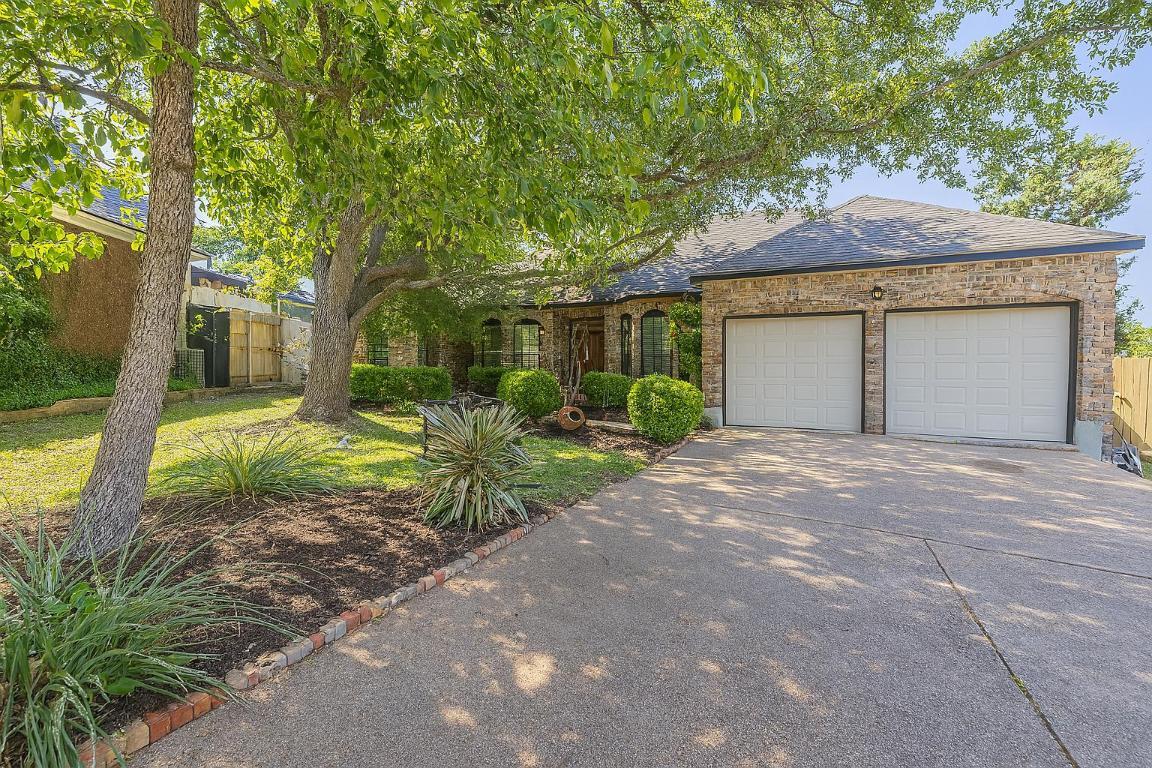 Property Photo: 7303 Bluntleaf Cove TX 78750