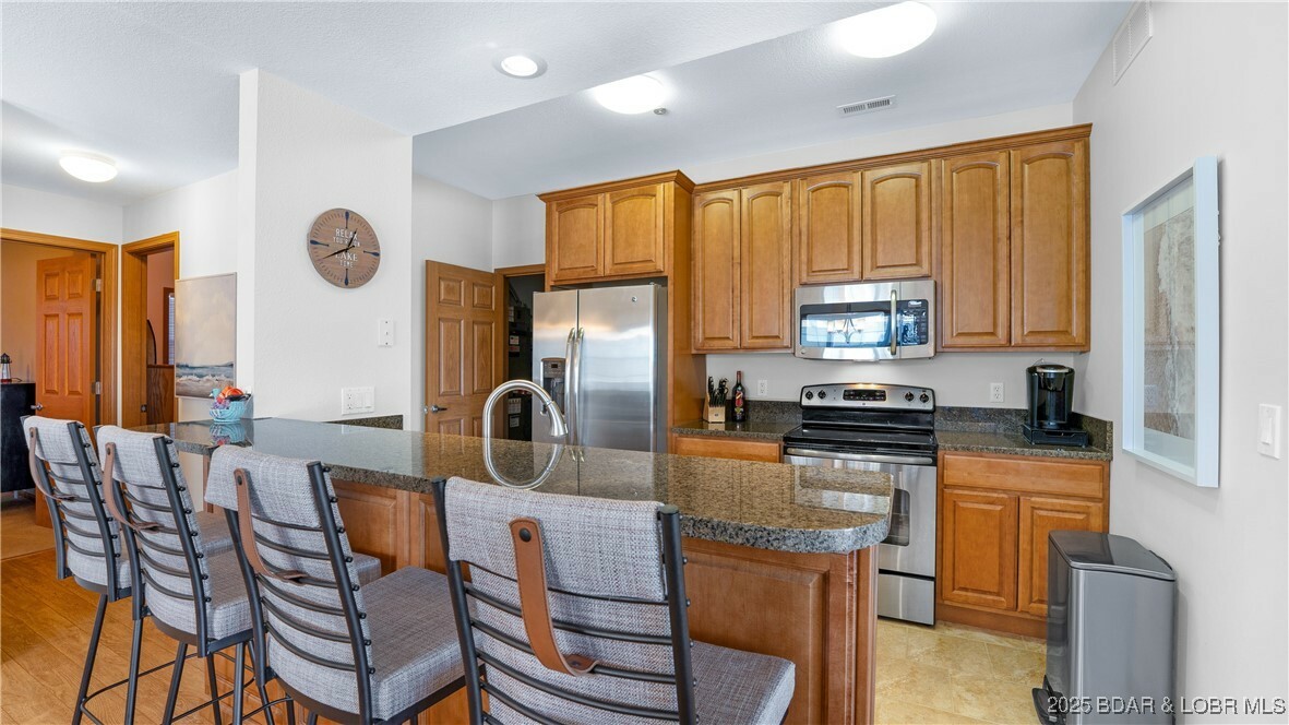 Property Photo:  500 Harbour Towne Drive E 507  MO 65049 