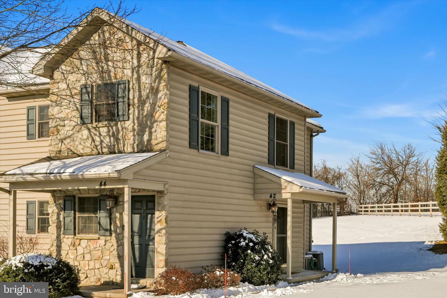 Property Photo: 42 Midway Farms Lane PA 17602