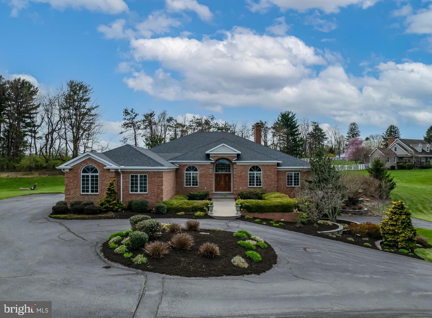 Property Photo: 961 N Church Road PA 19608