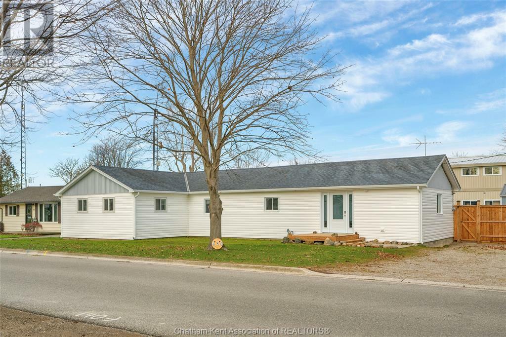 Property Photo: 430 Ross Lane ON N0P 1N0