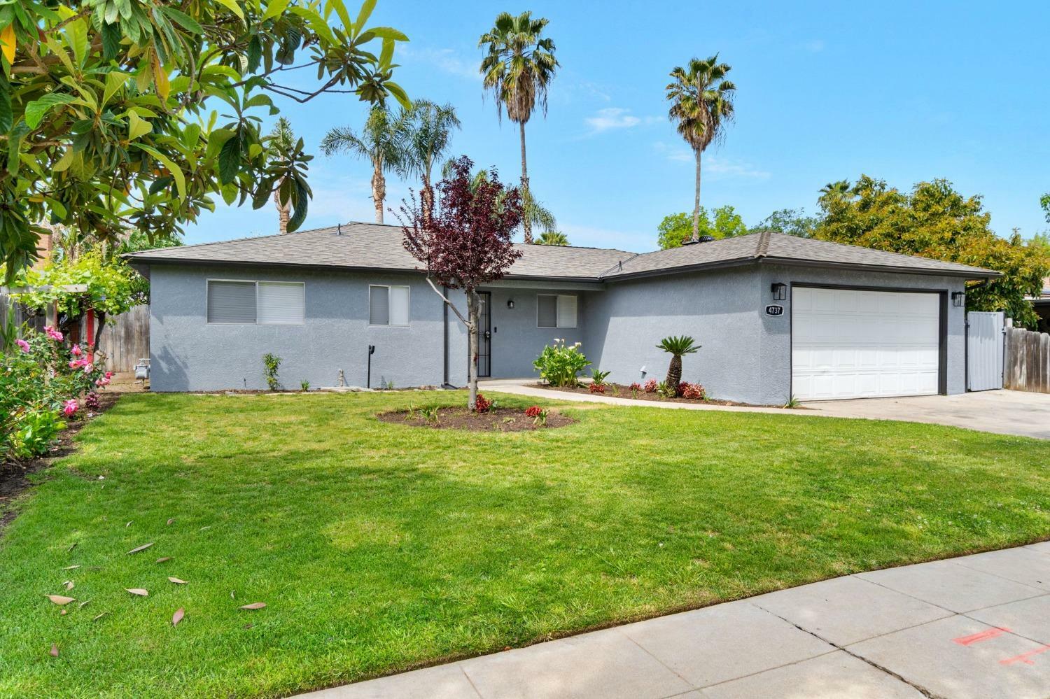 Property Photo: 4737 N Kavanagh Avenue CA 93705