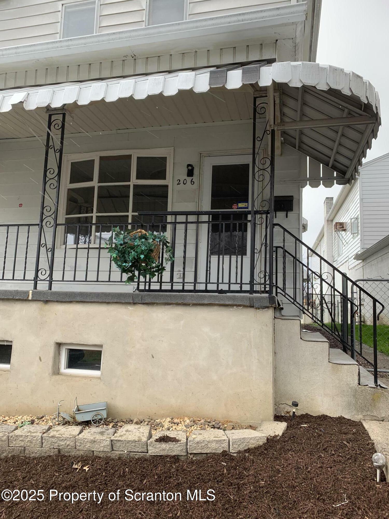 Property Photo: 206 W Union Street PA 18634