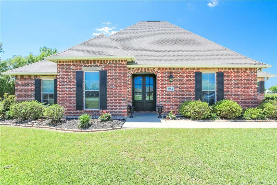 Property Photo: 5931 S Forty Court LA 70647