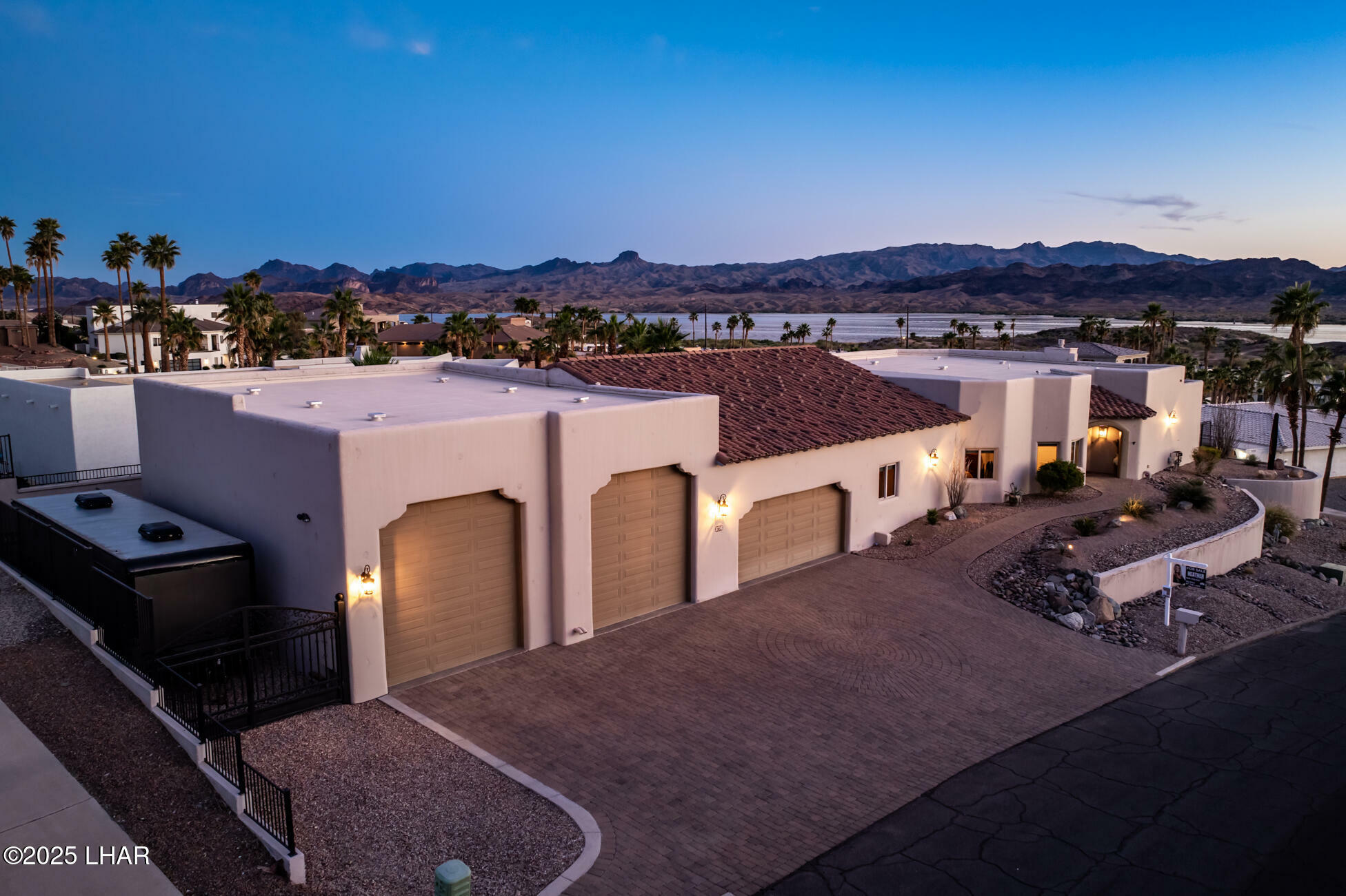 562 Burkemo Ln  Lake Havasu City AZ 86406 photo