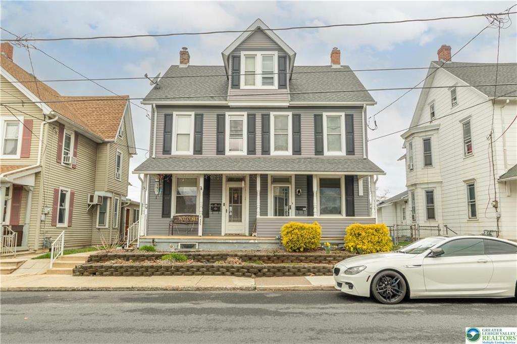 Property Photo: 341 East 10th Street PA 18067