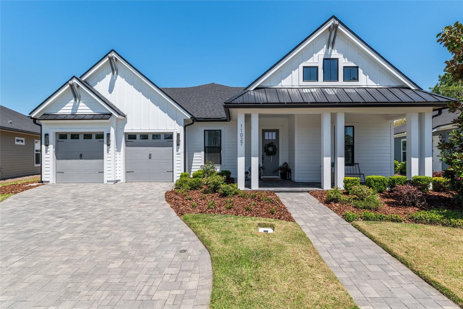 Property Photo: 11027 SW 38th Boulevard FL 32608