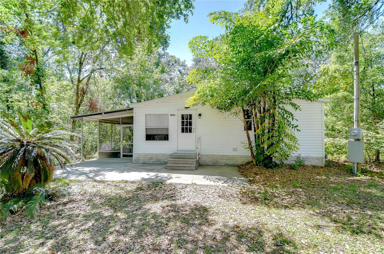 Property Photo:  4041 Lane Road  FL 33541 