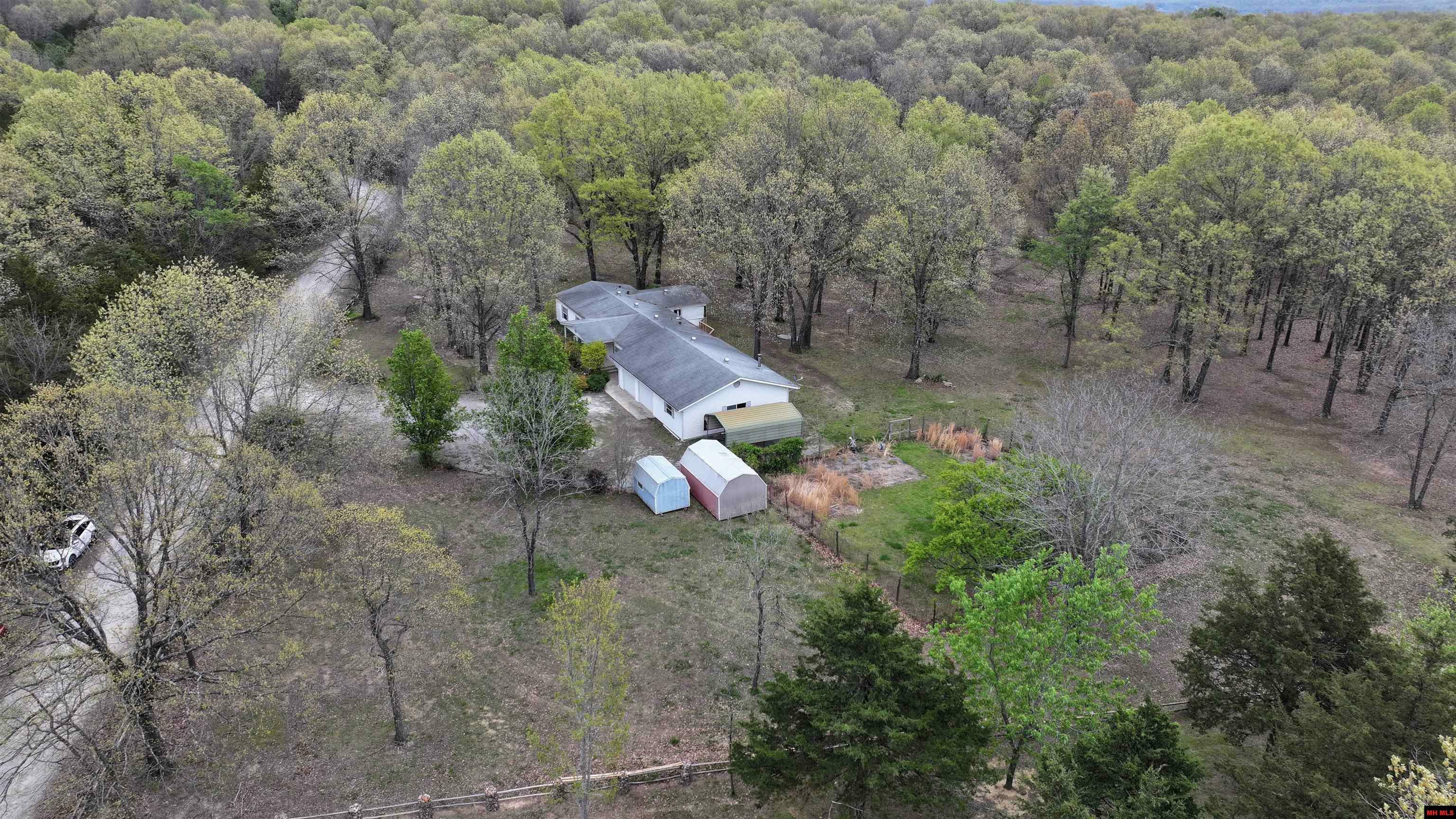 Property Photo: 222 Sky Ridge Road AR 72653