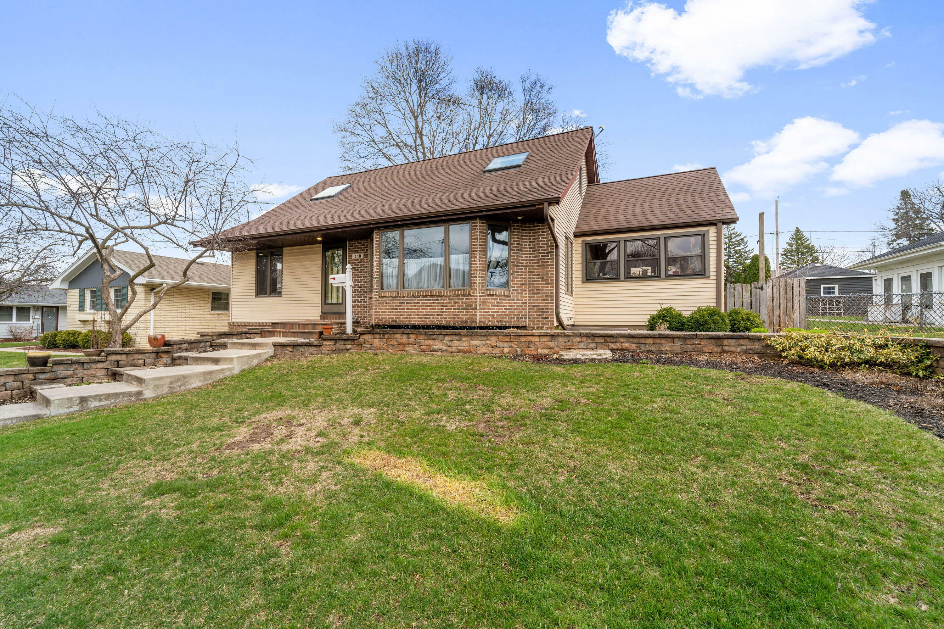 Property Photo: 440 Edward St WI 53105