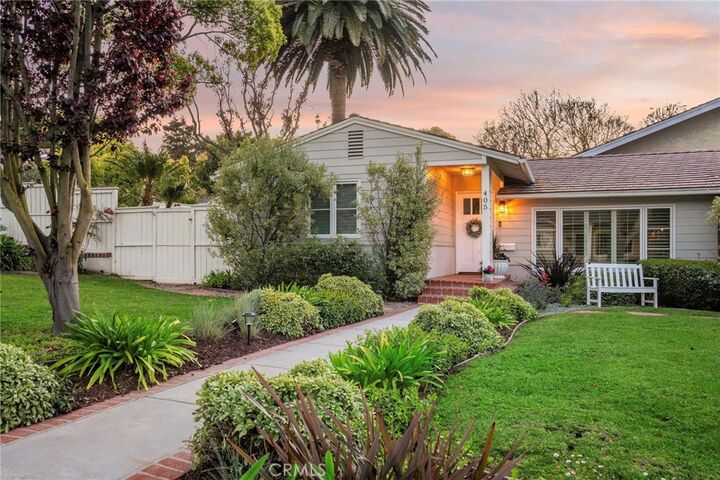 Property Photo: 405 Via Colorin CA 90274
