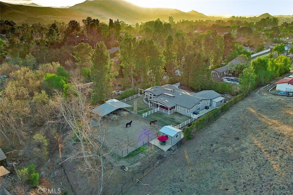 Property Photo:  5524 Fairview Place  CA 91301 