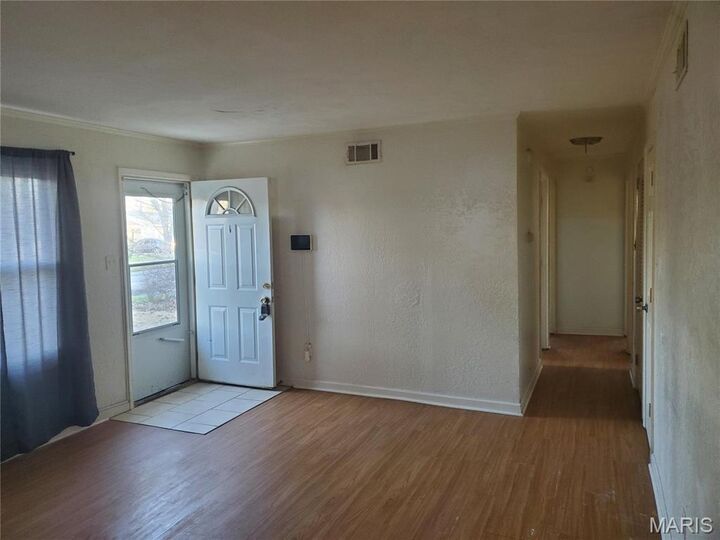 Property Photo: 20 Leonard Drive IL 62206