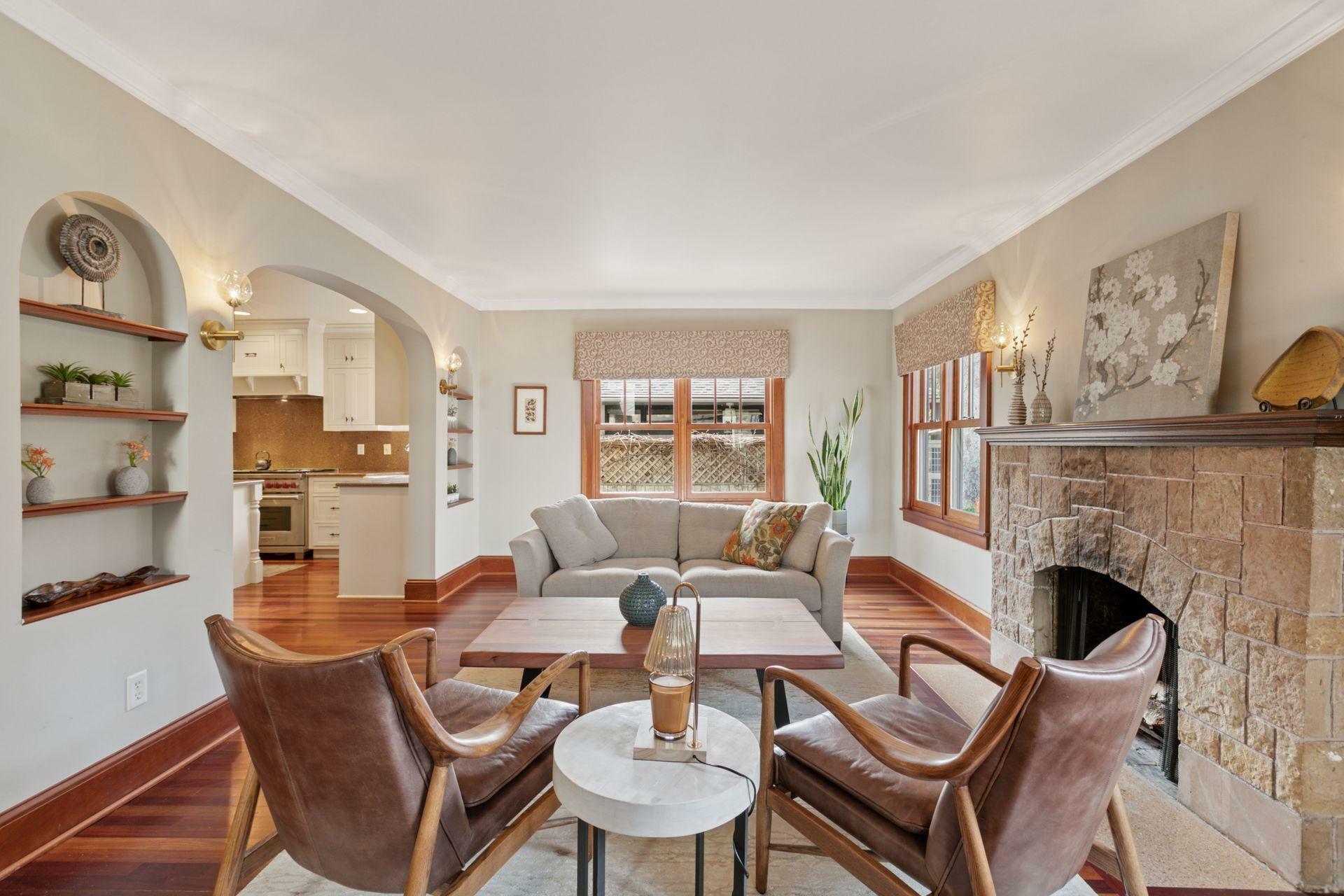 Property Photo: 1045 Thomas Avenue S MN 55405
