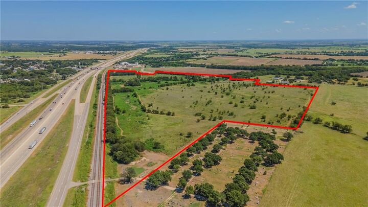 Photo de la propriété: 0000 I-35 Highway TX 76524