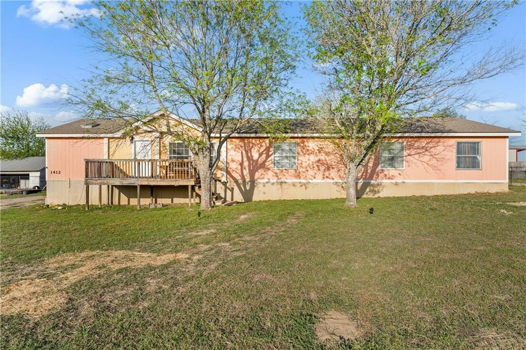 Property Photo: 1412 N Agnes Wills Road TX 76630