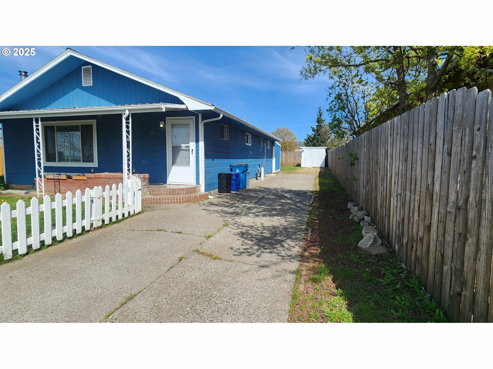 Property Photo: 515 E Collins St WA 98620
