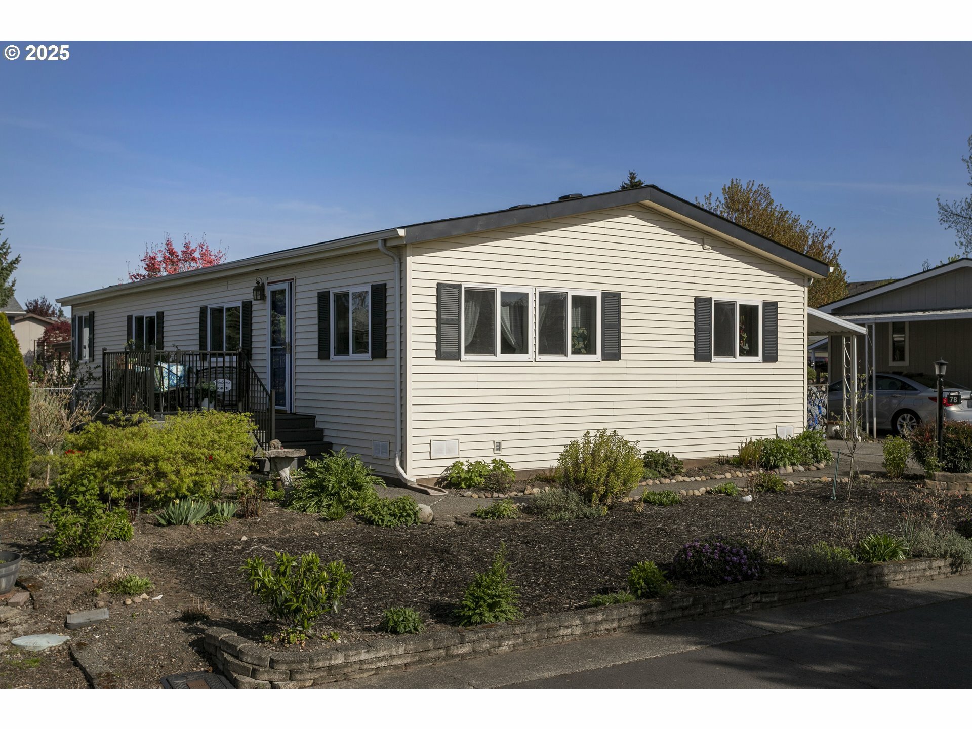 Property Photo: 5101 NE 121st Ave 78 WA 98682