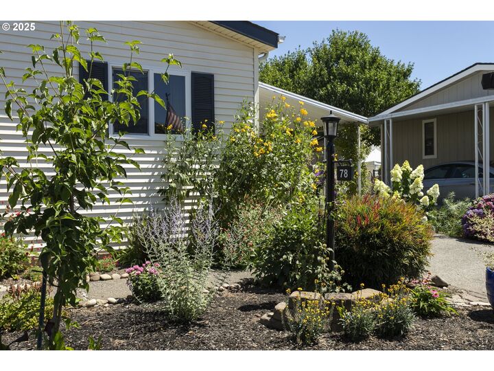 Property Photo: 5101 NE 121st Ave 78 WA 98682