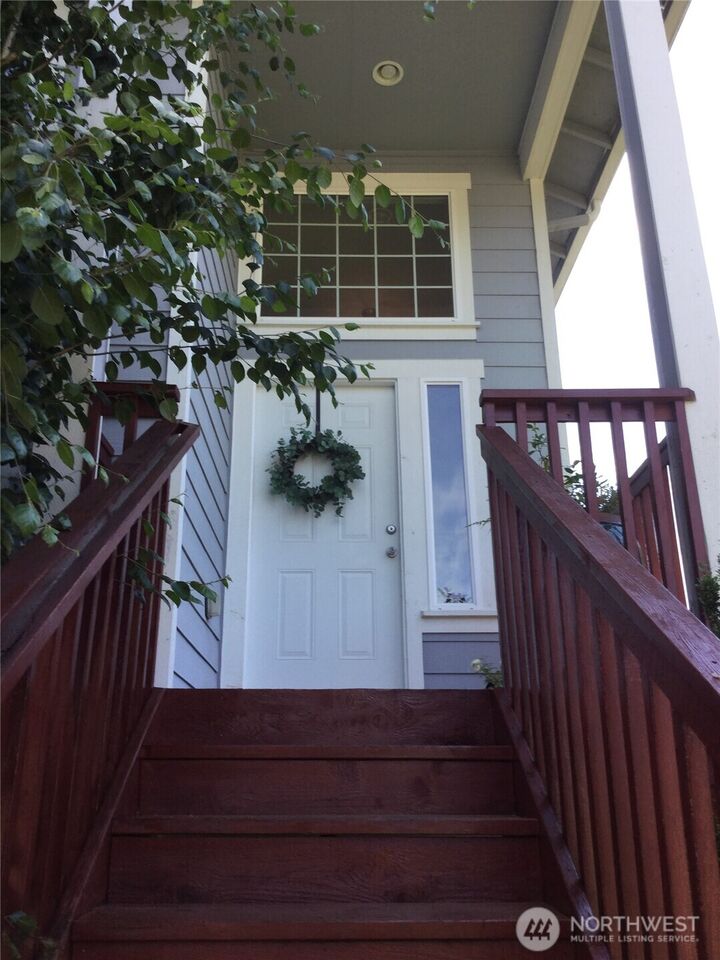 Property Photo:  14217  41st Drive SE  WA 98012 