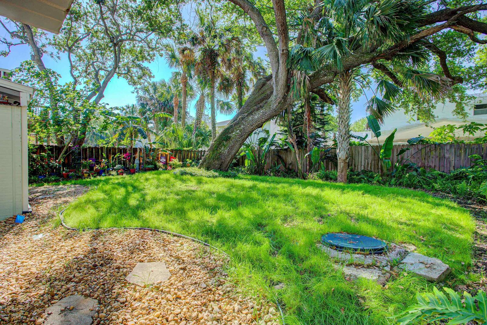 Property Photo:  213 A St  FL 32080 