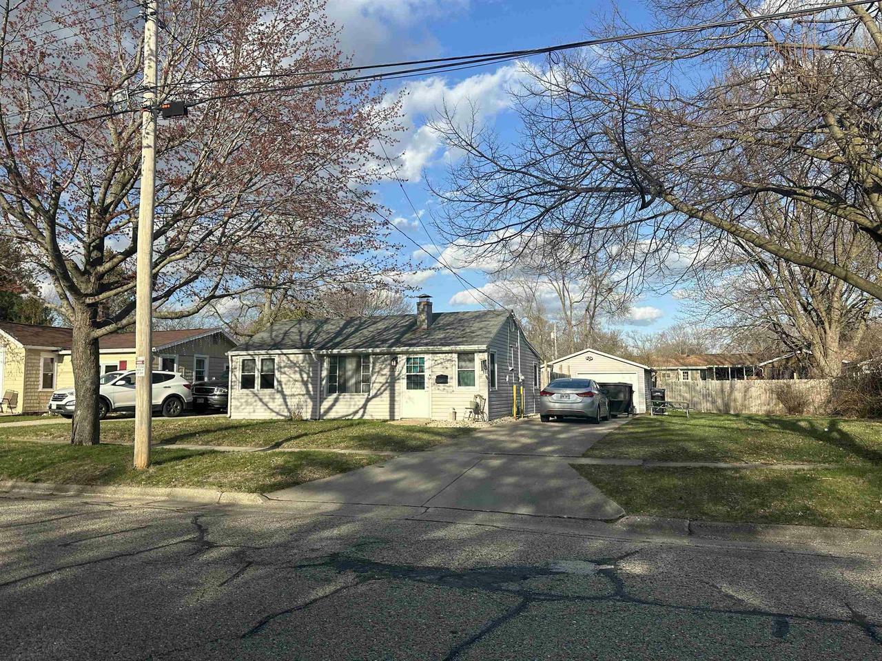 Property Photo: 1333 Cleveland Street WI 53511