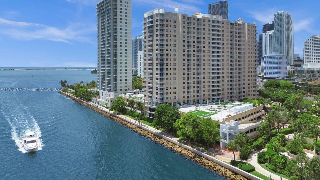 Property Photo: 770 Claughton Island Dr 808 FL 33131