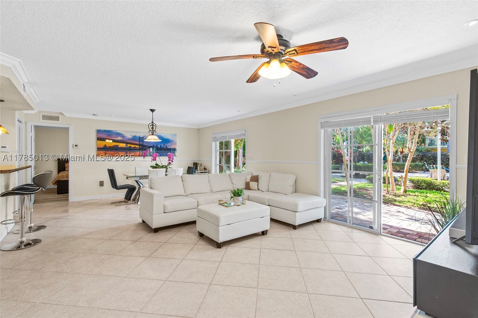 Property Photo:  150 NE 15th Ave 139  FL 33301 