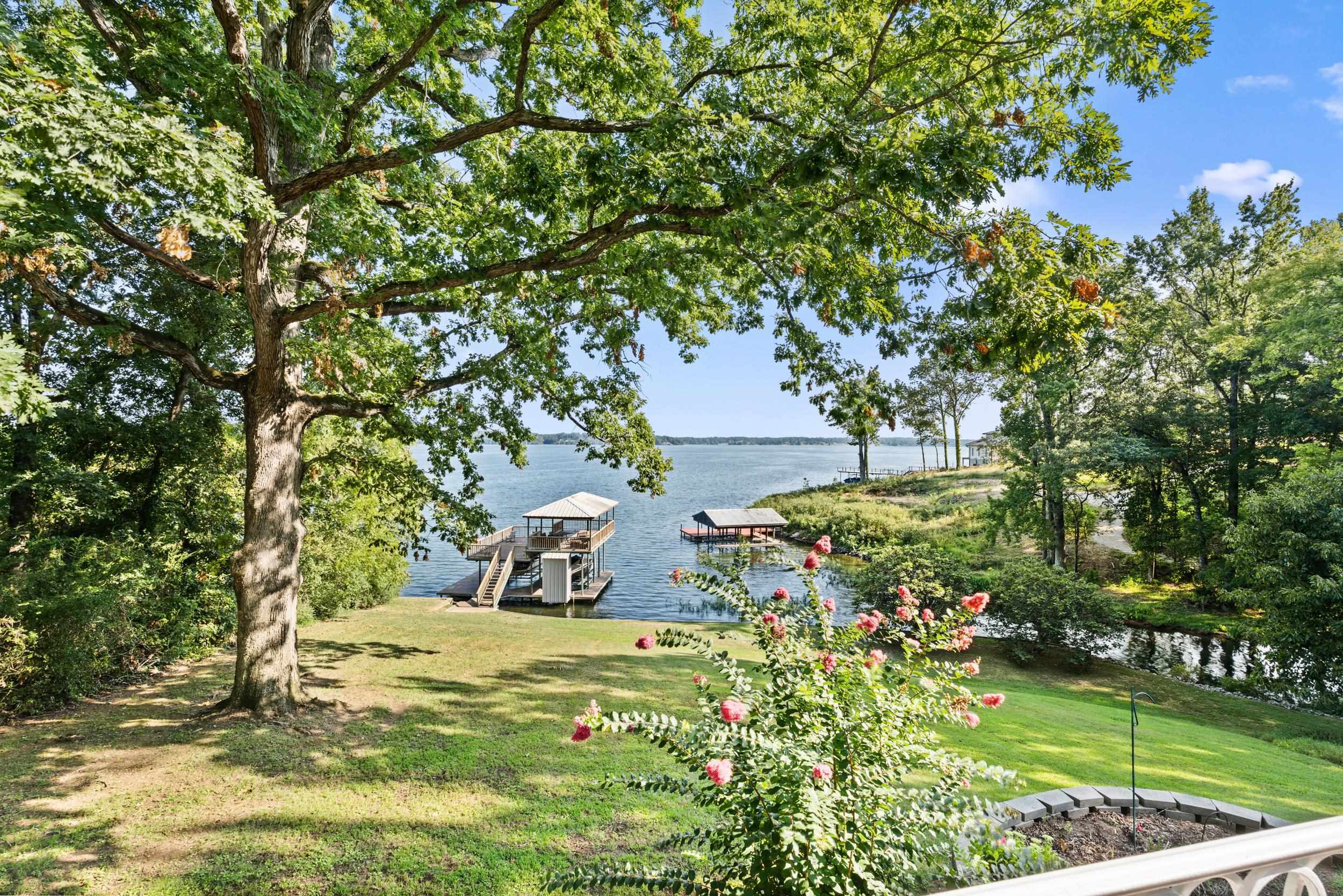 Property Photo: 155 Wilson Ct AL 35661 - MUSCLE S