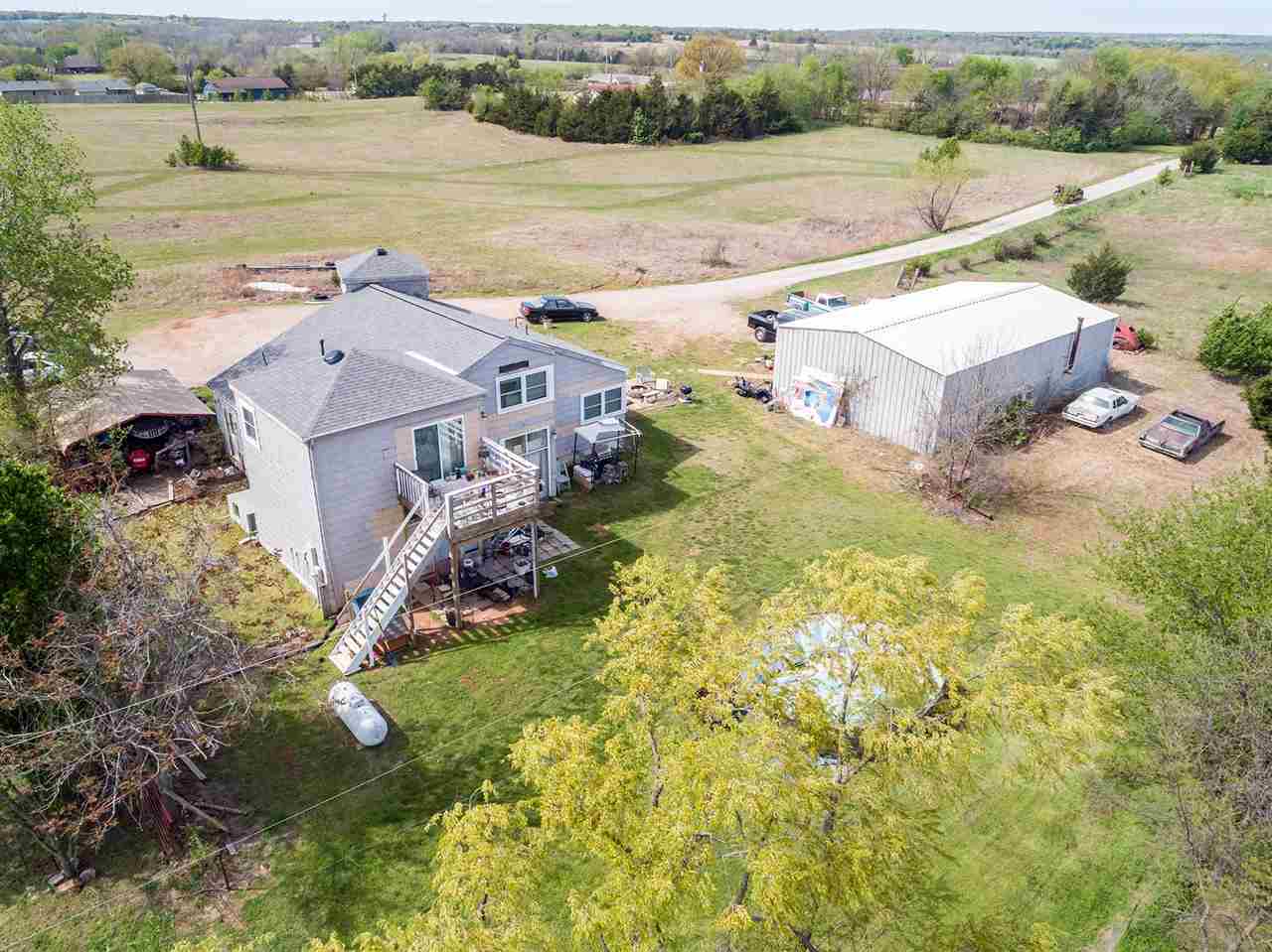 Property Photo: 2909 S Washington Street OK 74074