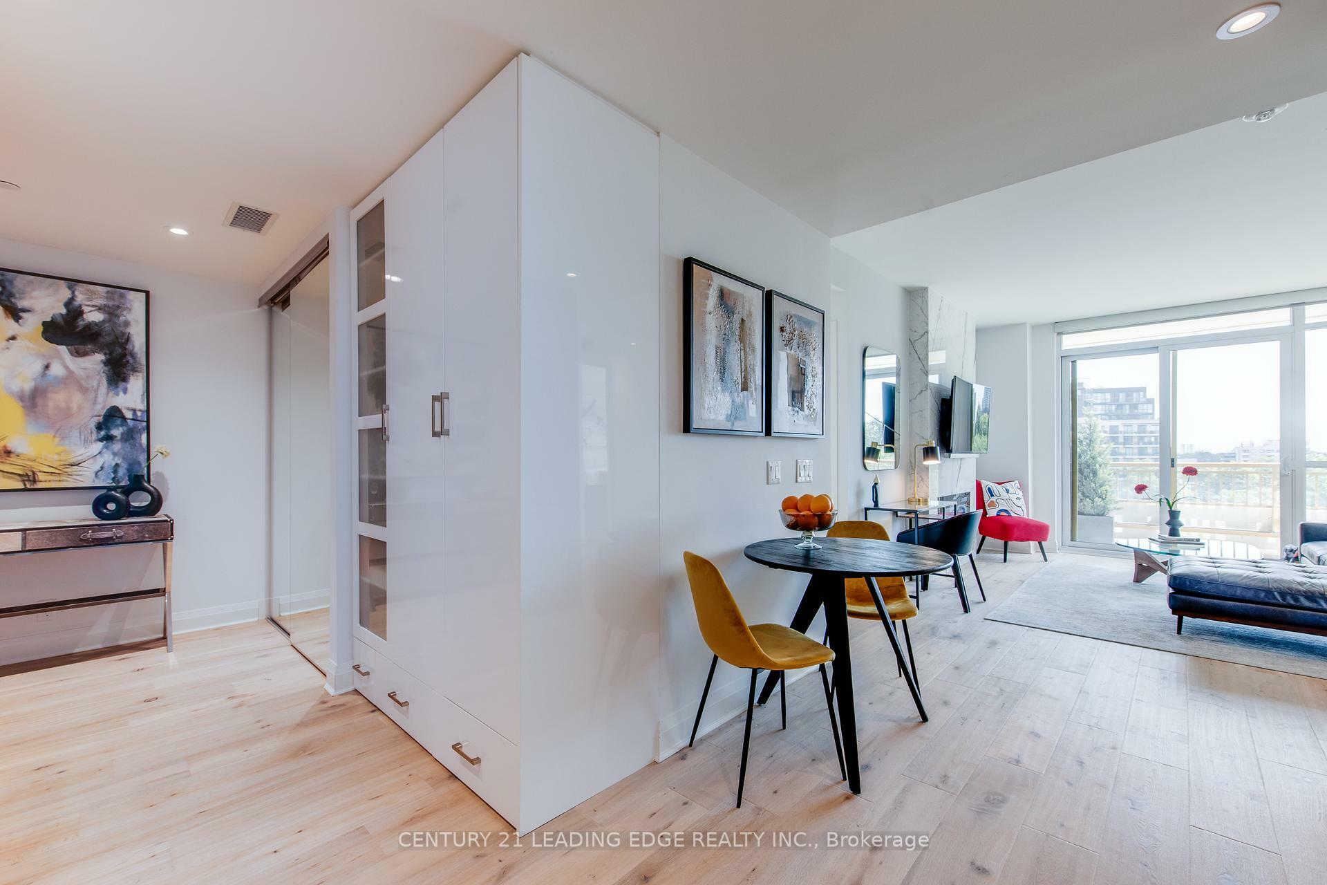 Property Photo: 151 Avenue Road 706 ON M5R 0B8