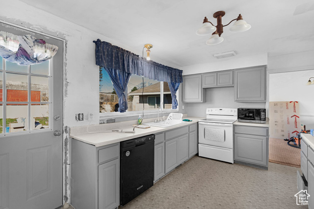 Property Photo: 148 S 150 E UT 84017