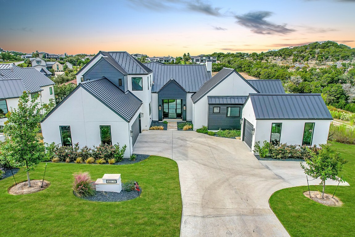 Property Photo: 509 Mission Bell Cove TX 78738