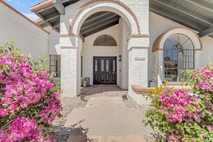 Property Photo: 9736 E Turquoise Avenue AZ 85258