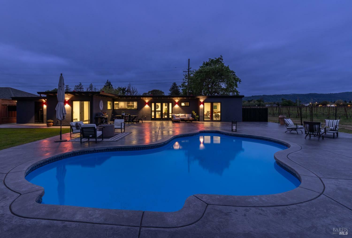 Property Photo:  4078 Encina Drive  CA 94558 