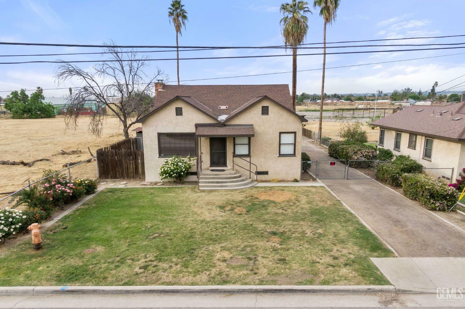 400 E Belle Terrace  Bakersfield CA 93307 photo