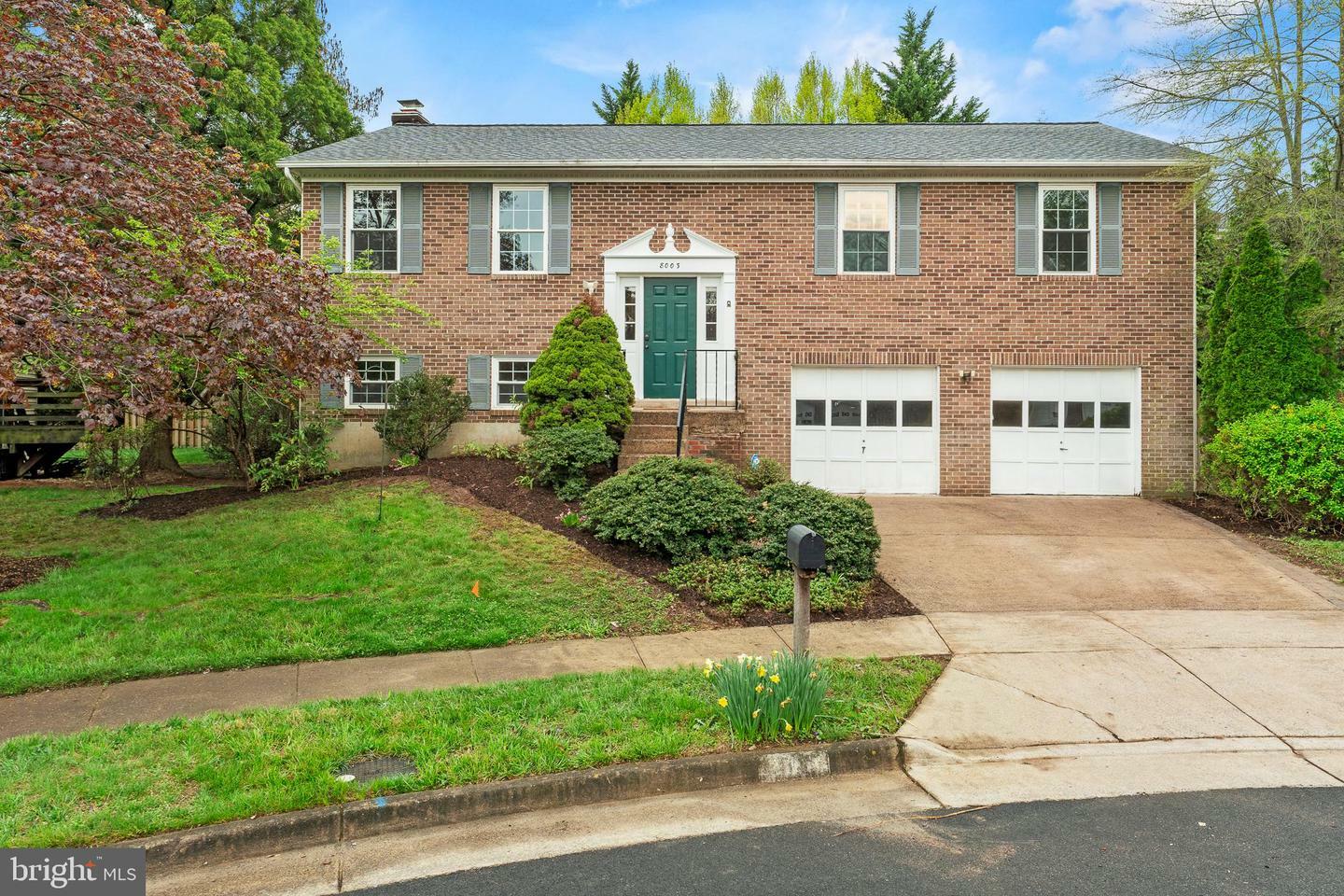 Property Photo: 8003 Matt Court VA 22027
